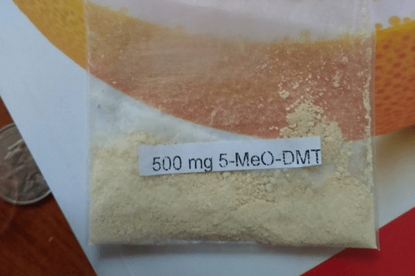 5-MeO-DMT 5-MeO-DMT
