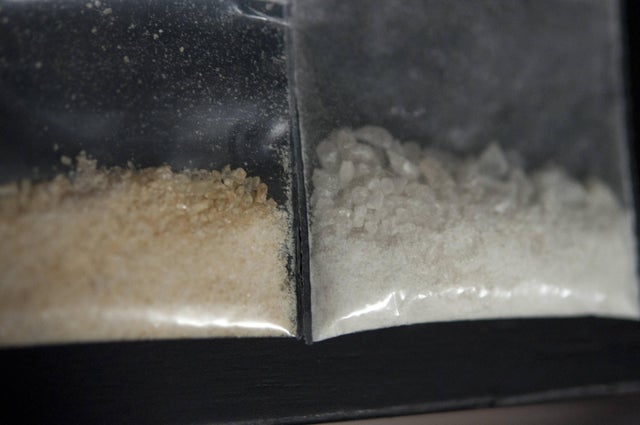 MDMA-Pulverkristall MDMA-Pulverkristall